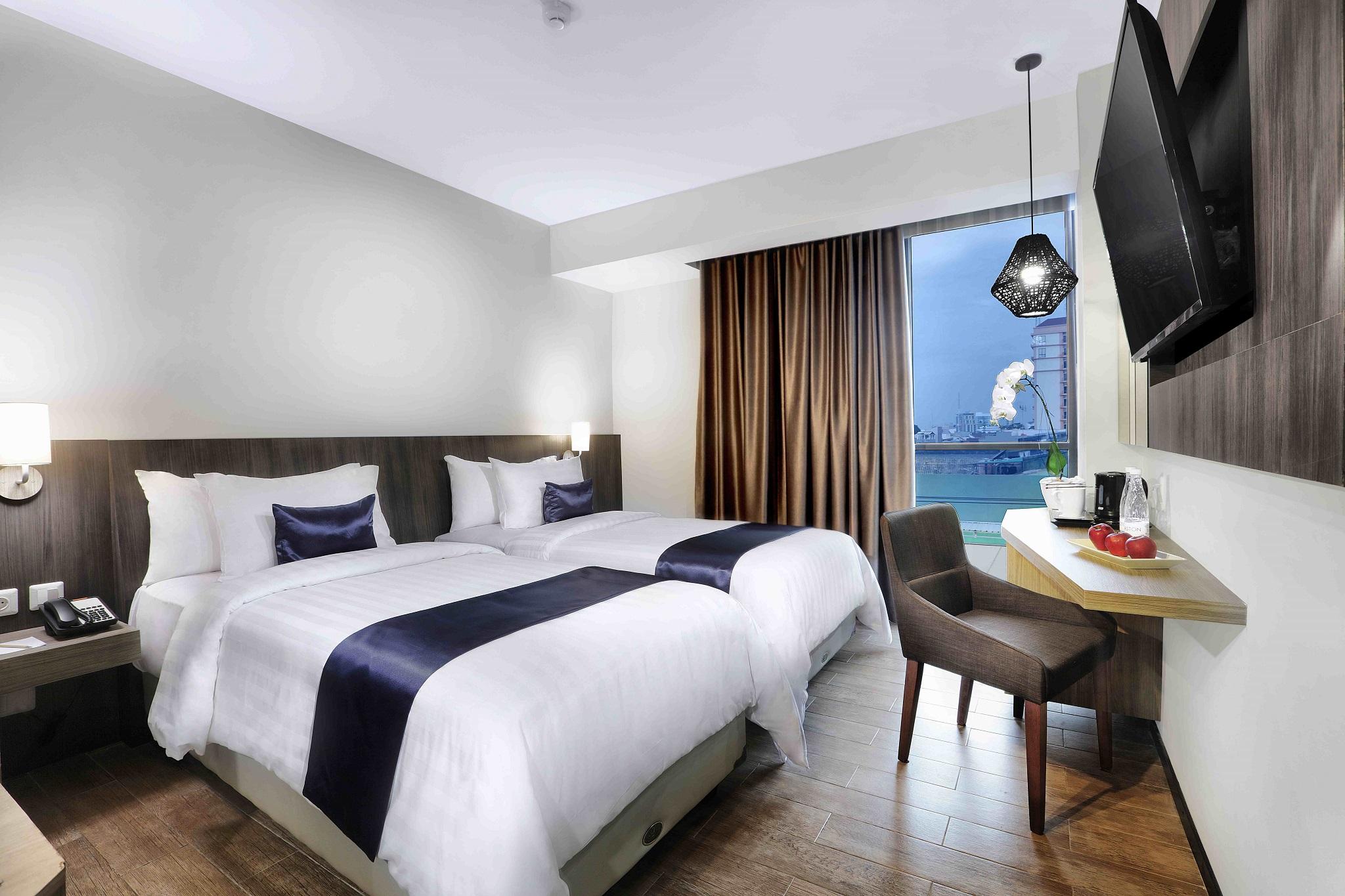 Aston Inn Pandanaran Семаранг Экстерьер фото